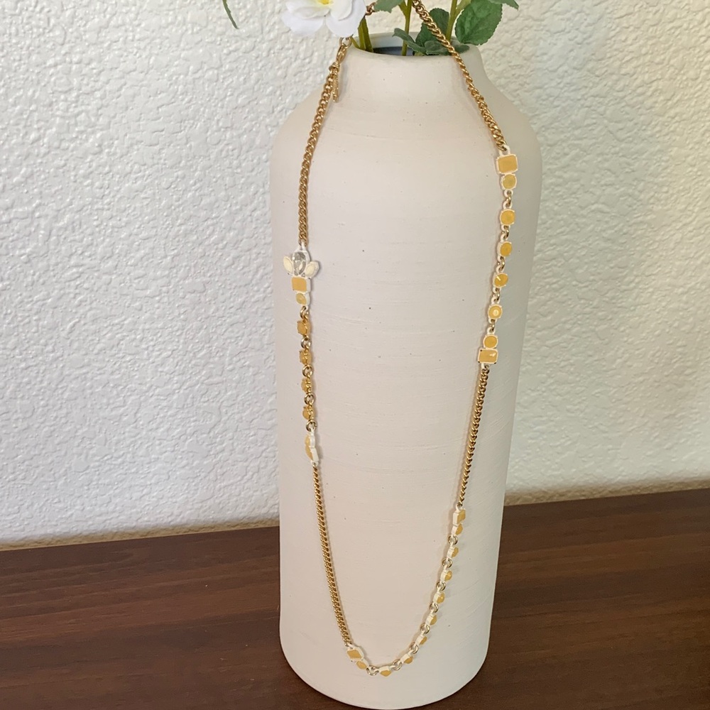 Elegant Gold and White Necklace